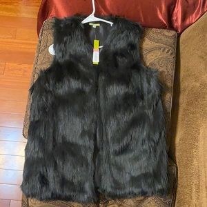 Black Gianni Bini faux fur vest - Large